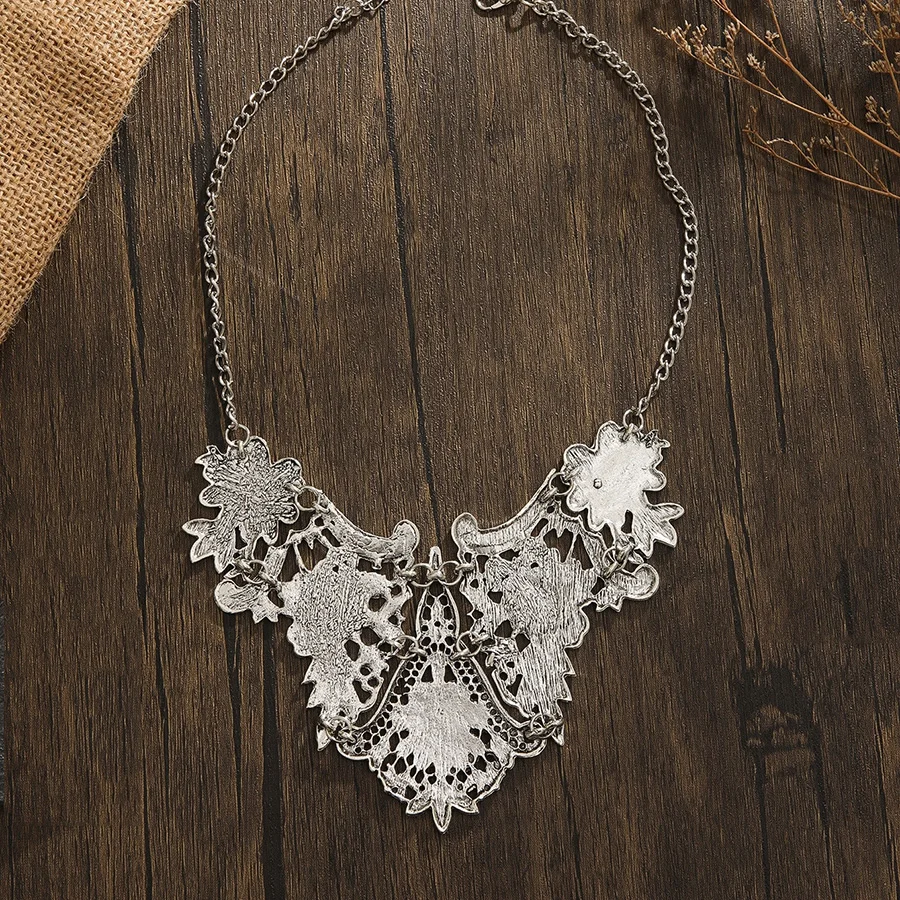 LZHLQ Vintage Hollow Flower Necklaces Metal Sweater Necklace Women Elegant Pendant Clavicle Chian Jewelry Statement