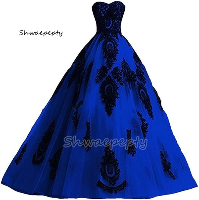 Czarna i bordowa suknia ślubna z koronkowymi aplikacjami, dekolt w serduszko, linia A, gotycki gorset, suknie ślubne szyte na miarę.