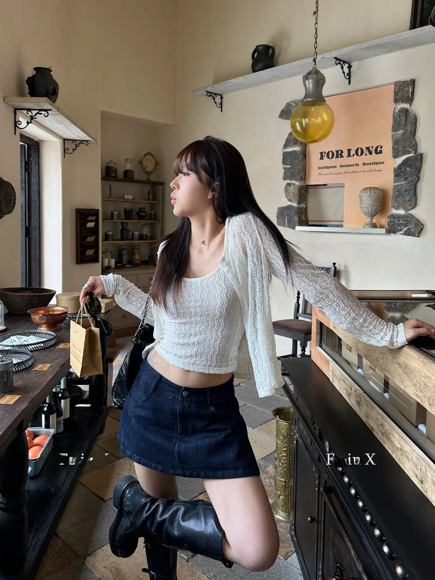 

Комплект Falin X: Легкая дышащая влагоотводящая кружевная повседневная верхняя одежда с длинными рукавами и короткая юбка с низкой талией для женщин на лето