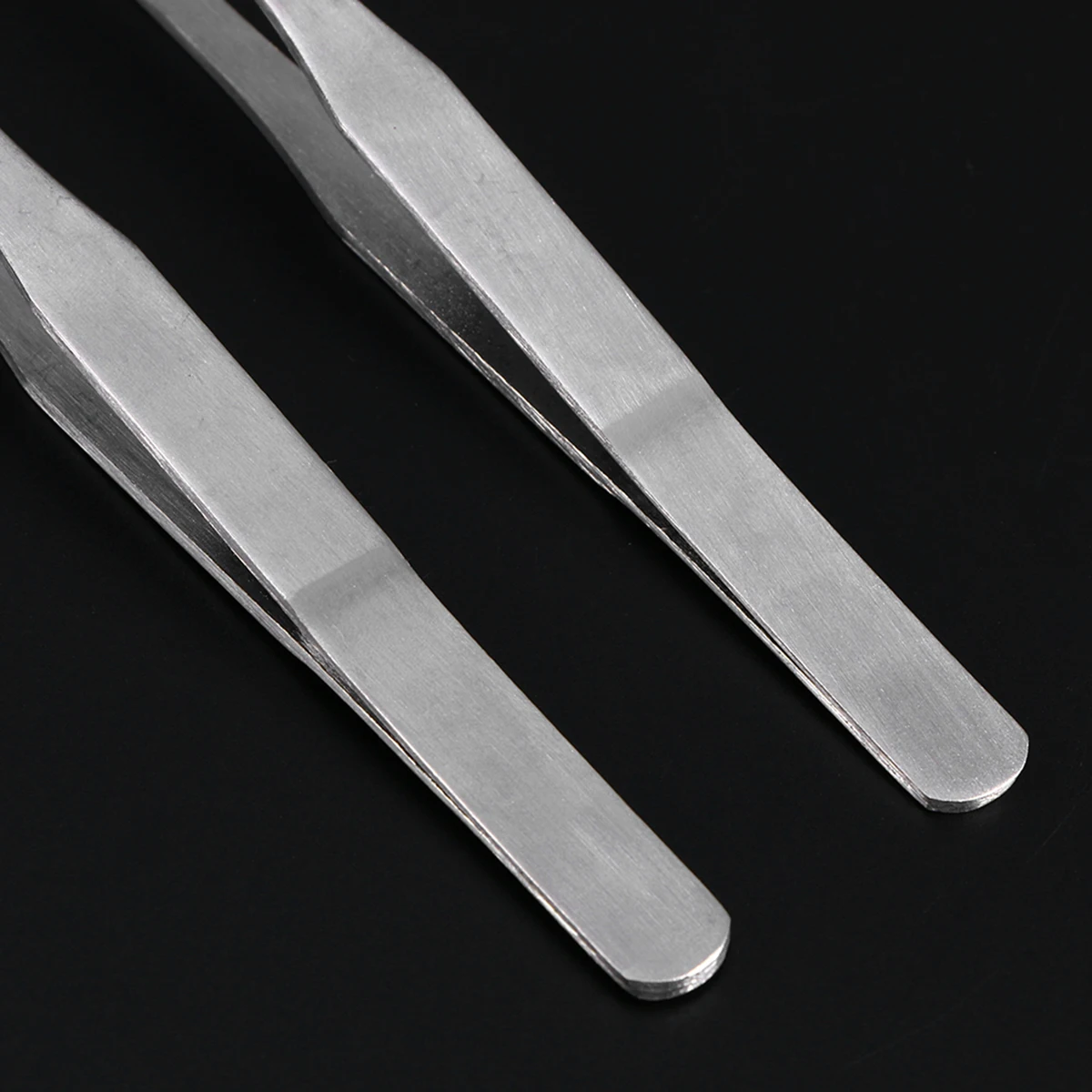 

2 Pcs Aquatic Plant Tweezers Set Stainless Steel Curved Straight Tip Ideal Aquarium Fish Tank Trimming Tools Professional