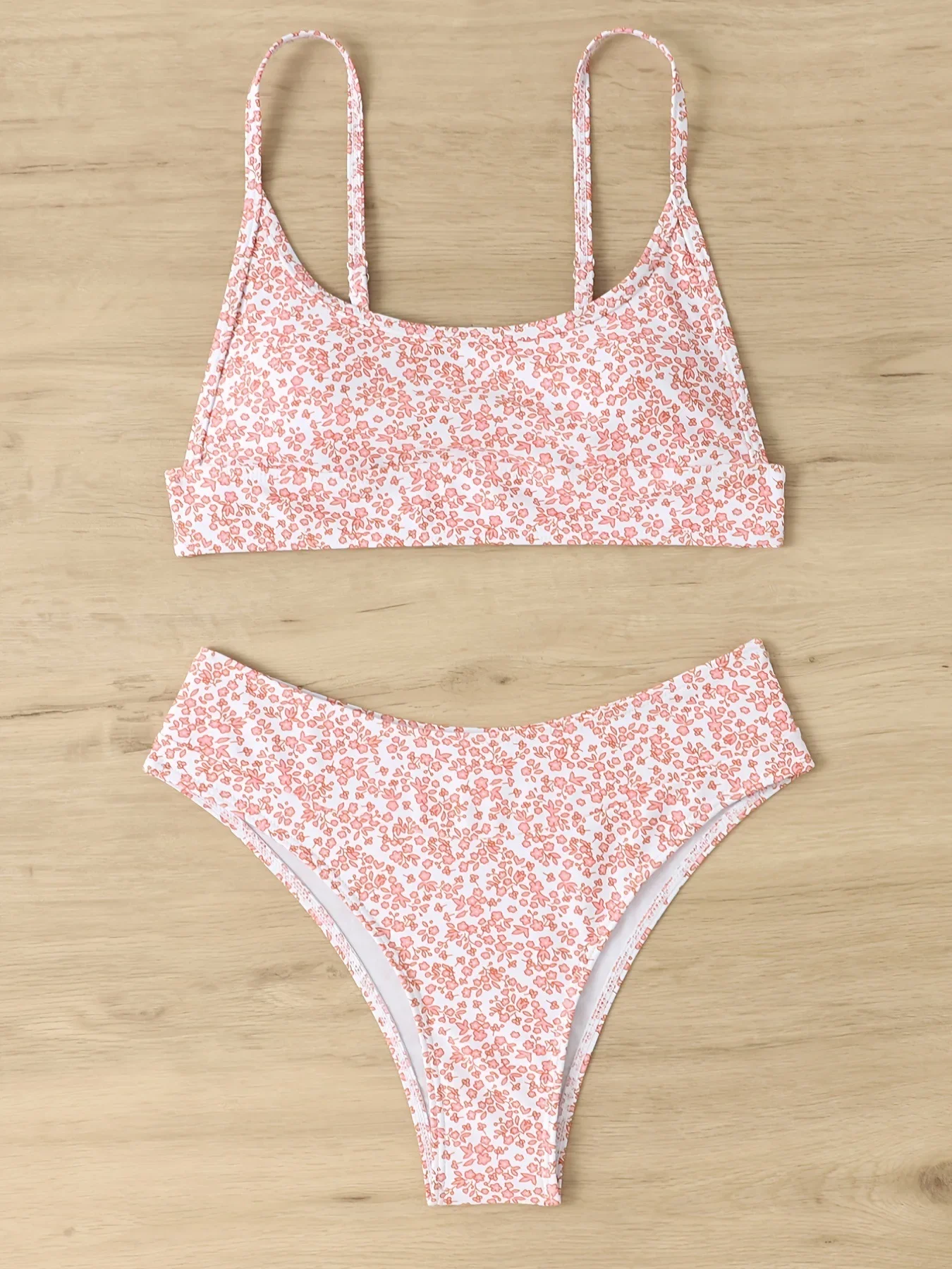 

Сексуальные комплекты микро бикини из двух предметов, купальник с цветочным принтом, женские стринги, бразильское бикини, спортивная пляжная одежда для купания, купальный костюм