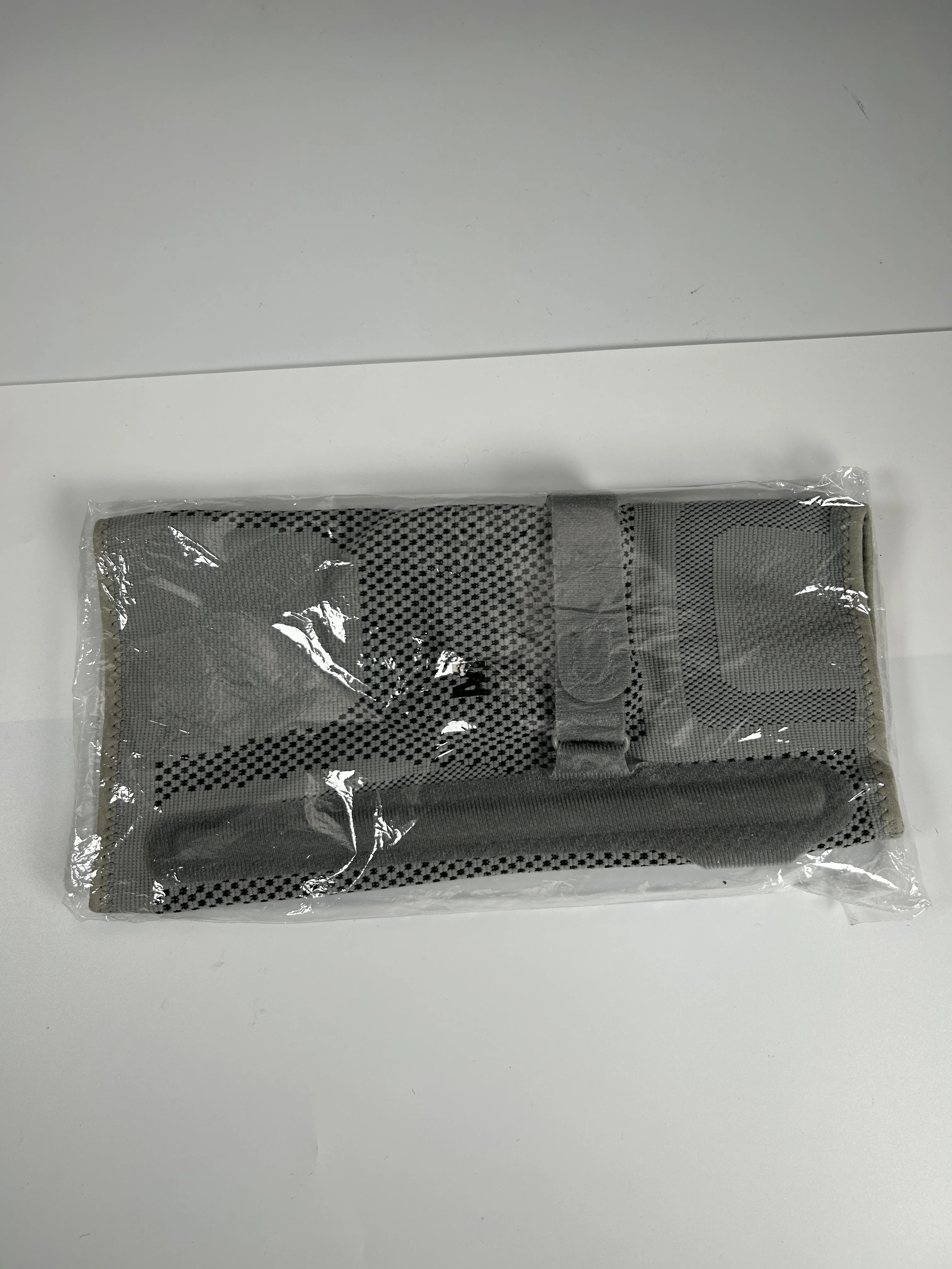 

1PCS Knee Brace Leg Support with Strap Fixing System, Arthritis, Meniscus Tear, ACL, PCL, MCL, Runner, for Men and Women