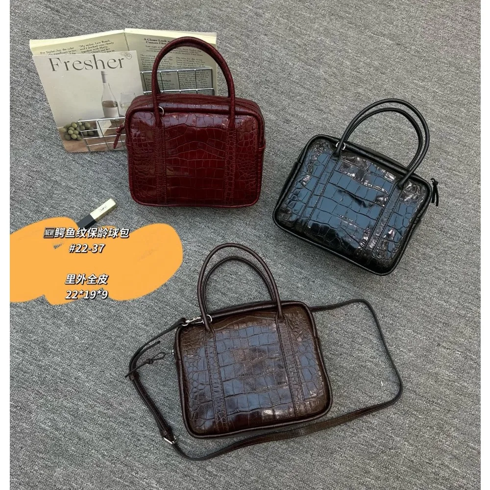 First Layer Calfskin Crocodile Pattern Mini Feather Portable Shoulder Fashionable Simple  Versatile Bag Unique Texture