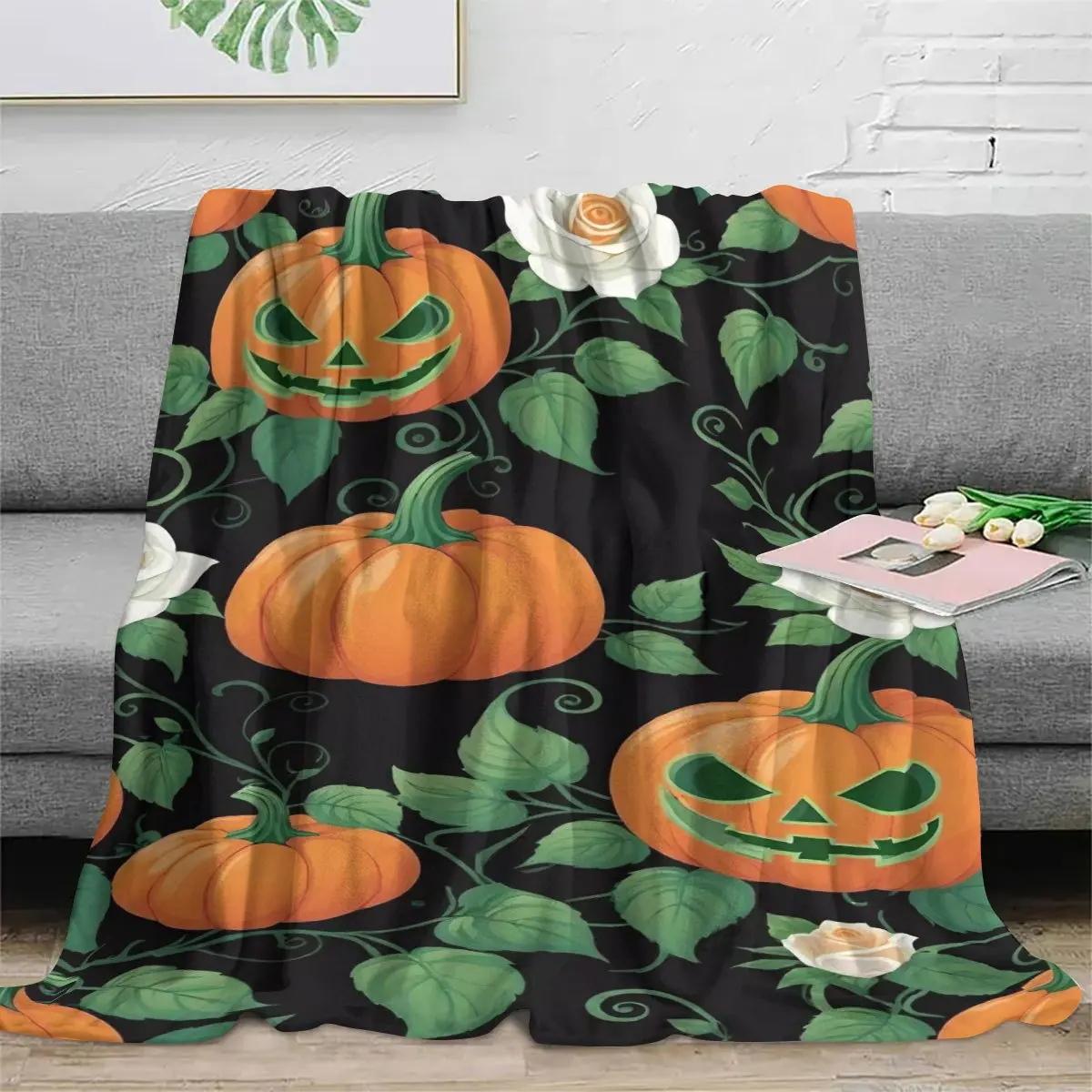 1pc Halloween-Themed Fleece Blanket - Warm Pumpkin Rose Printed Throw Blanket - Suitable for Living Room, Bedroom, Sofa, Leisure Use - Decorative Blanket for Festive Atmosphere - Soft And Comfortable