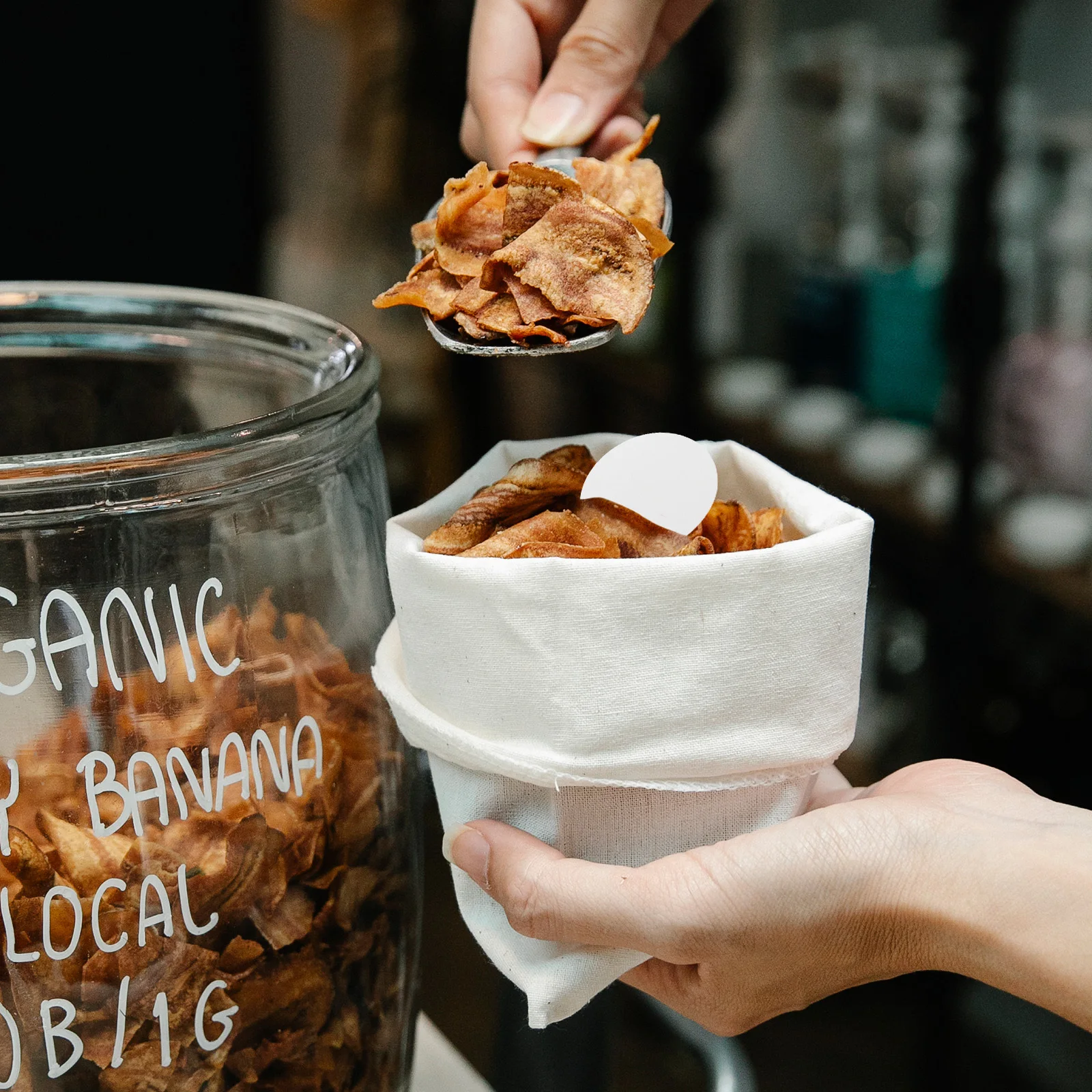 

100Pcs Plant Fibre Moisture Absorbers Drying Sheets for Food Storage High Absorption Capacity Eco Friendly Desiccant Sheets