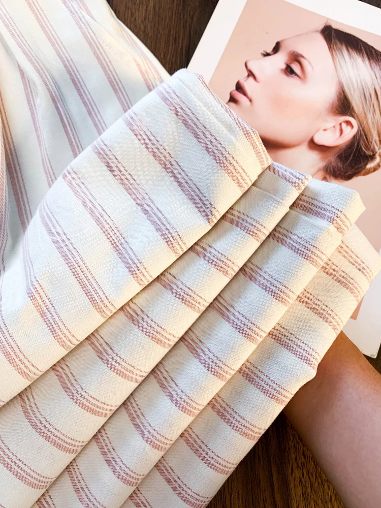 ピンクのストライプ柄スーツパンツ レディース 春夏 オフィスレディー ゆったり ワイドレッグパンツ ハイウエスト カジュアル シンプル 可愛い ストレートパンツ 新作