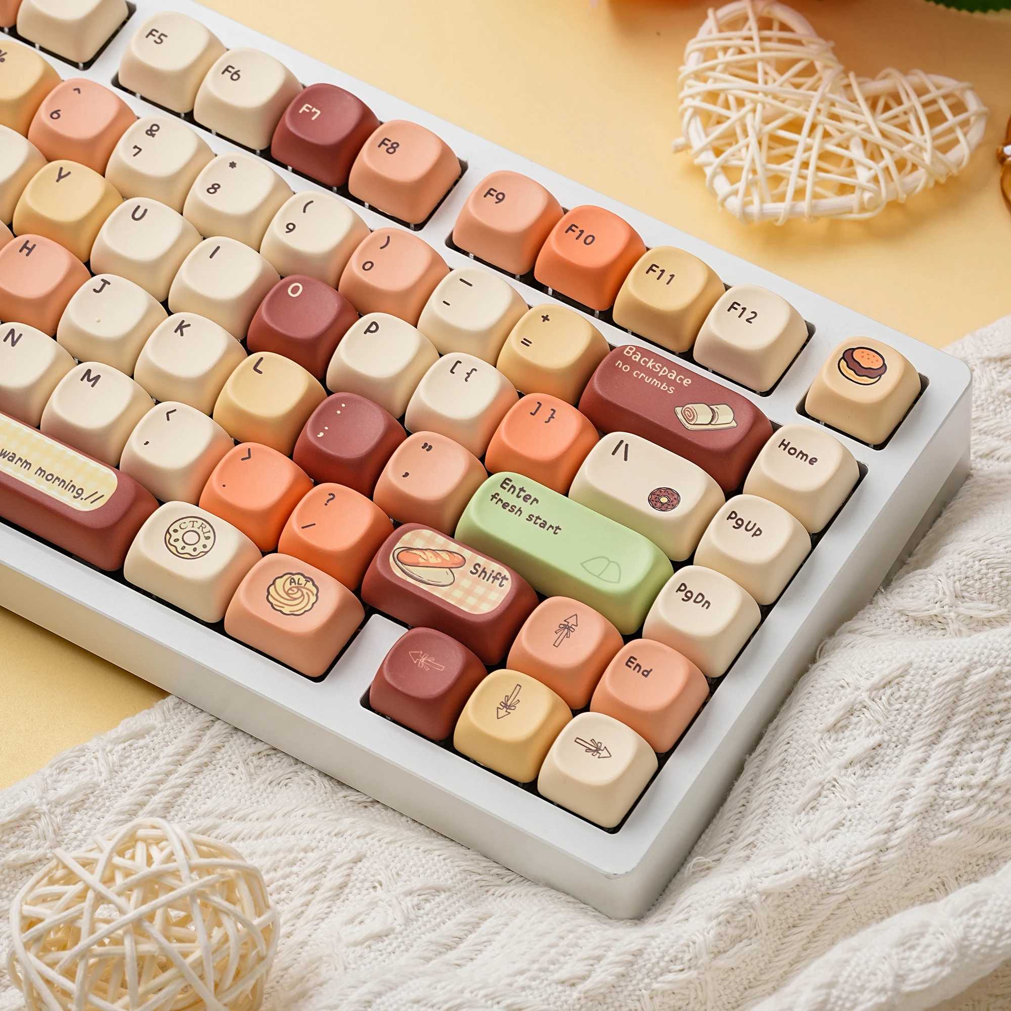 Moa Warm Bread Keycaps Space Keys for Mechanical Keyboards Compatible with Russian Korean Spanish German 7U Alice Layout PBT