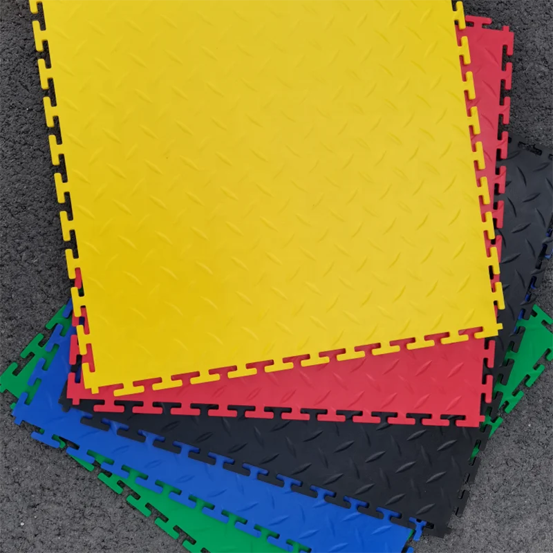 Pp Indoor Interlocking Plastic Floor Tiles for Repair Workshop, Removable Floor Mats for Warehouse