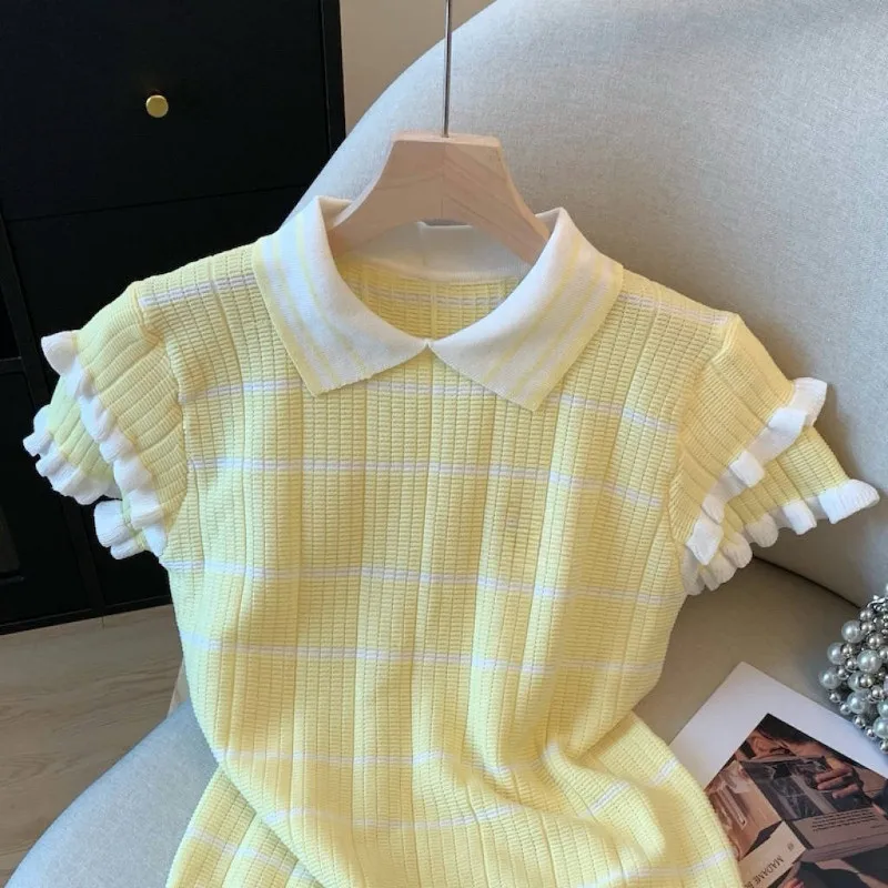 Sommer Neue Damenmode Kontrastfarbenes Rüschen-Streifen-Oberteil mit Umlegekragen und Kurzen Ärmeln, Lässiges Strick-Poloshirt – Detail 3