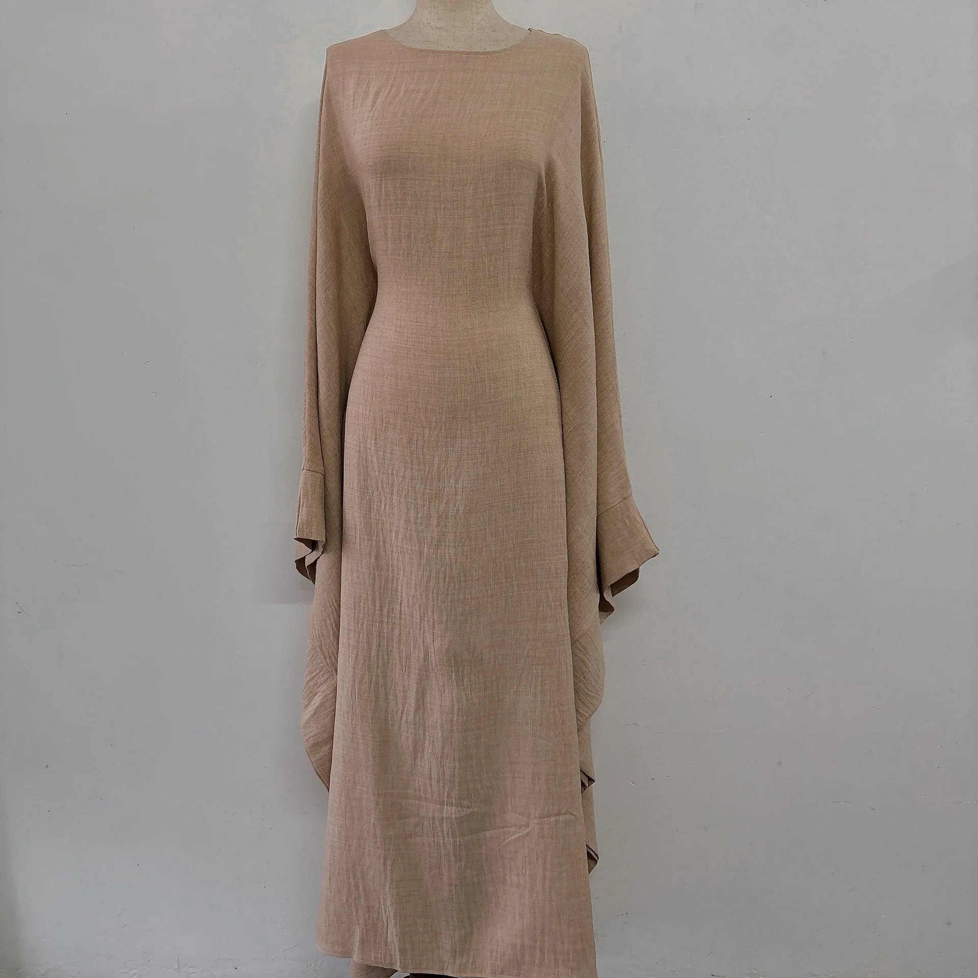 Groothandelsprijs zomer eenvoudige tankmouwen abaya effen kleur bescheiden avond/formele moslimjurk voor dames