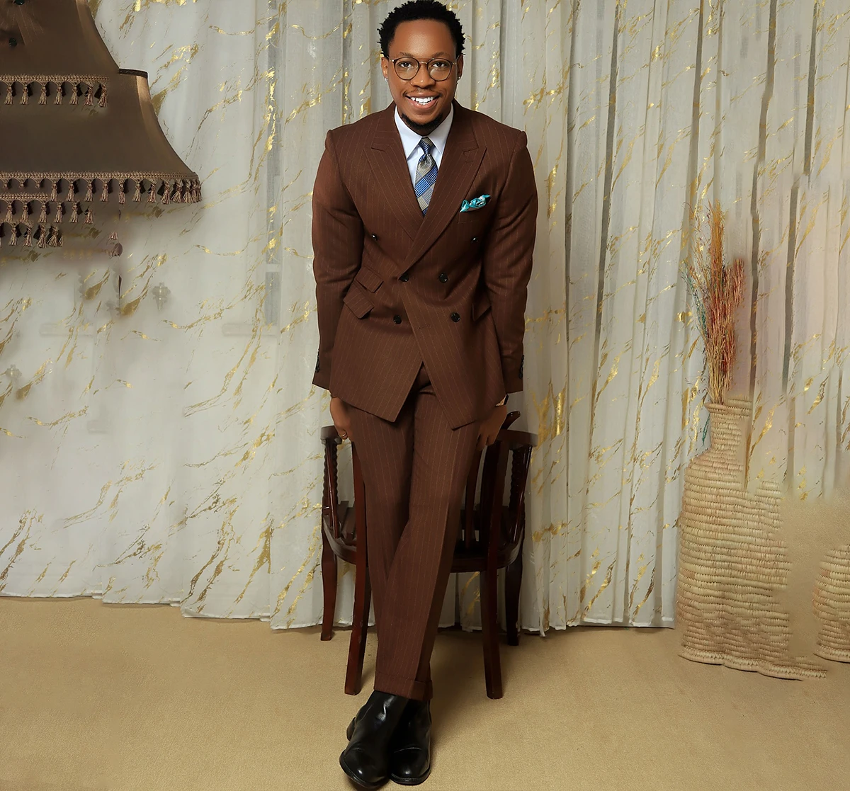 

Plaid Men's Suit 2 Piece Peaked Lapel Double Breasted Evening Jacket Suits for Men Business Office Blazer Set Customized