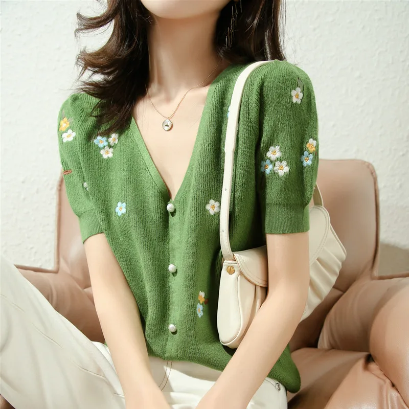 Spring and Summer New Fine Imitation Wool Sweater Women\'s Embroidered Small Flower V-Neck Knitted Sweater Thin Top Green Jacket