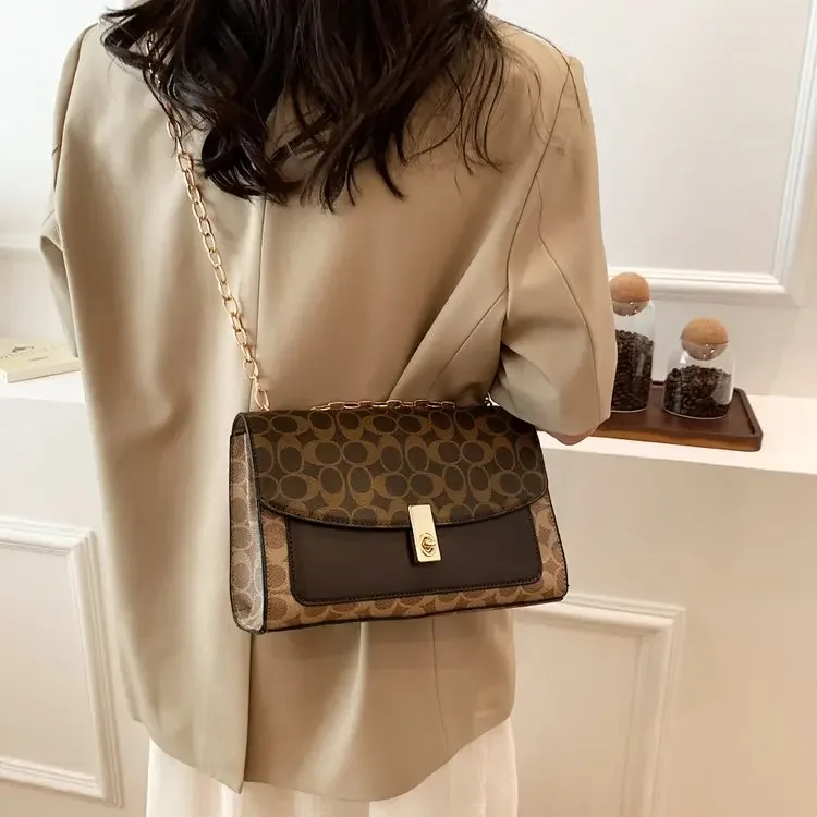 

2026 Trendy Women's Chain Lock Shoulder Messenger Bag Versatile Daily Korean Style Simple Bag for Women