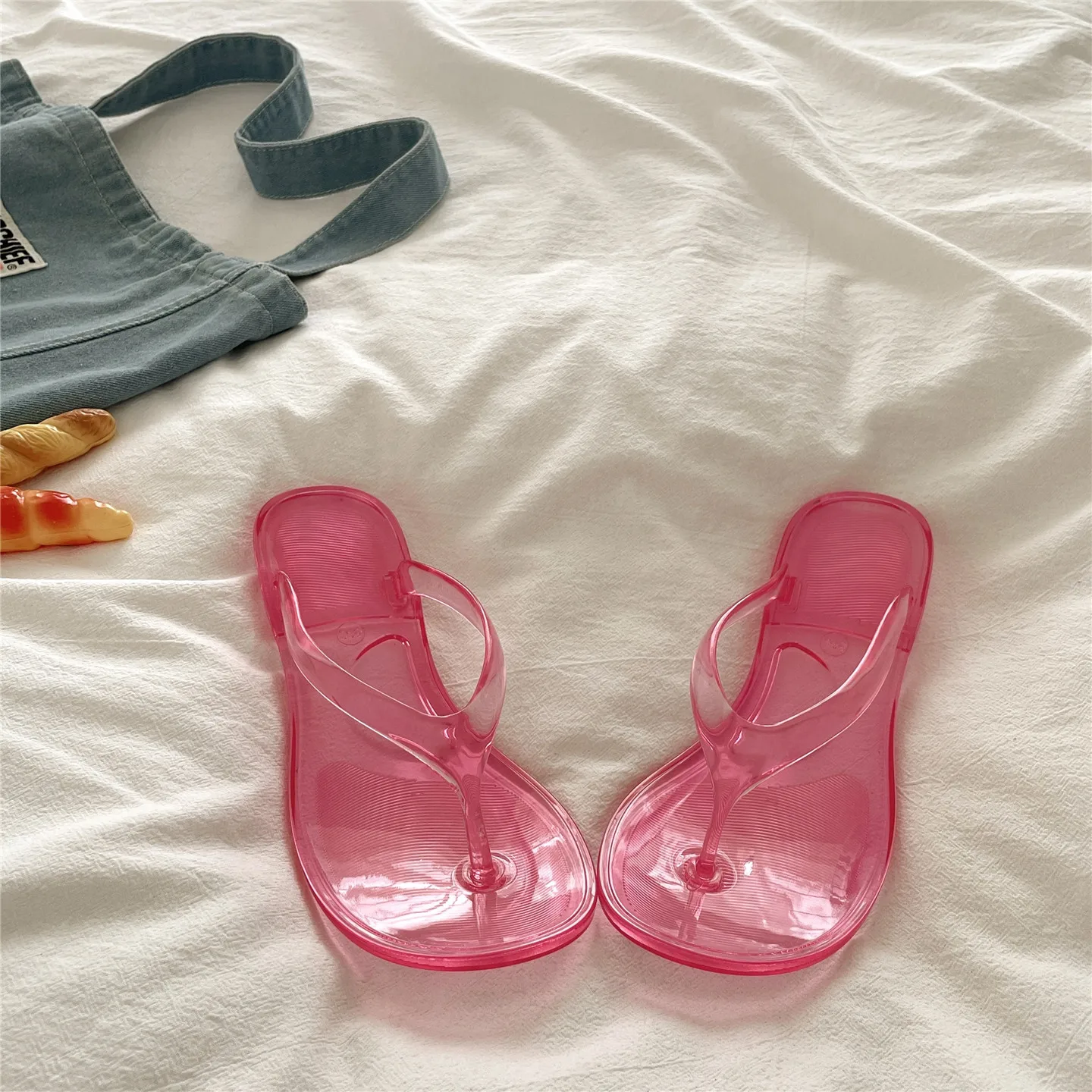 Korean Summer Ins Transparent Flip Flops Non-slip Flat Sole Sweet Vacation Beach Shoes Outdoor Daily Commute Travel Slides