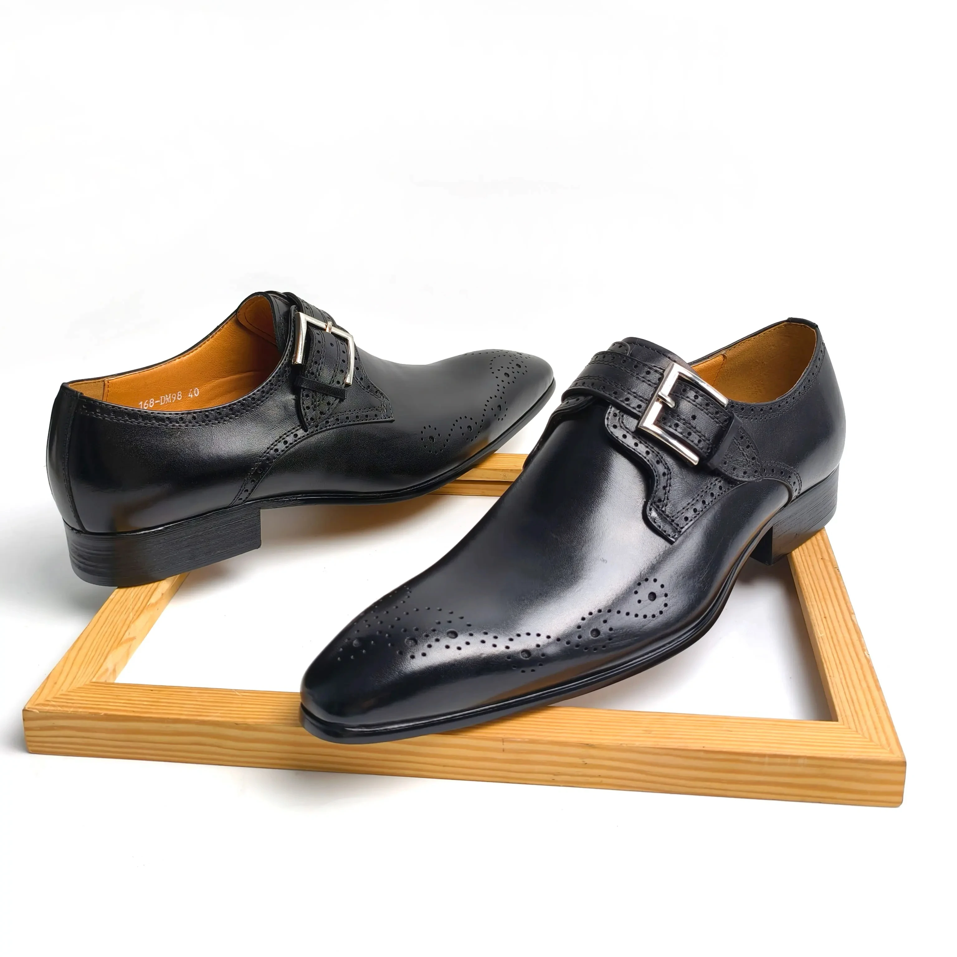Office Business Men Shoes Top Layer Cowhide Leather Upper Metal Buckle Adjustable Fashion Social Style Leather Shoes Customized