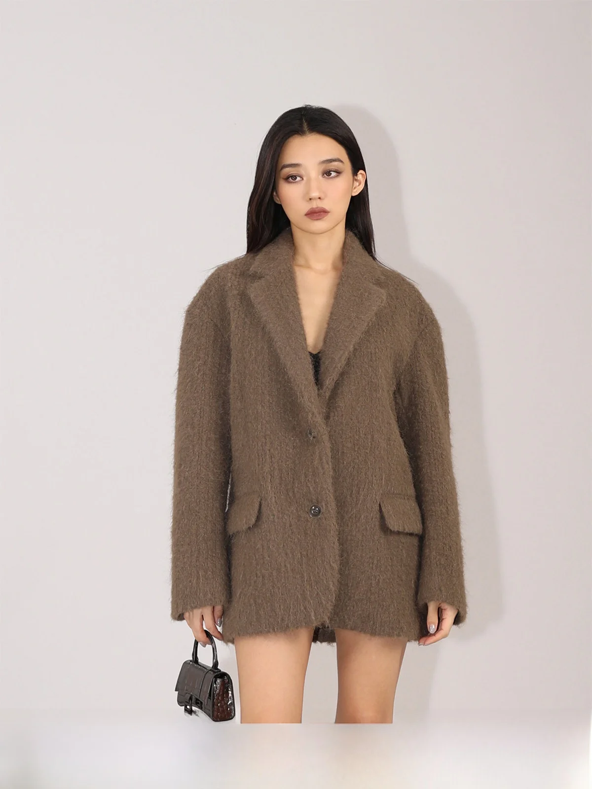 

MIRANDA SONG повседневное свободное женское пальто Suiting Jaet Aosphere Sensation с текстурой меха Long Sve Street Sle Faionable Coat