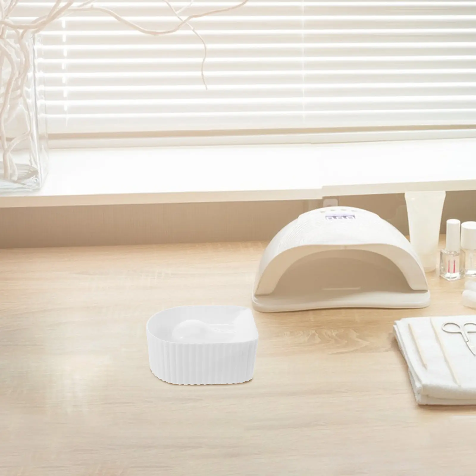 

Nail Soak Off Bowl Acrylic Stylish Manicure Soaking Bowl Cuticle Softening Rough Skin Exfoliating Nail Salon Supplies