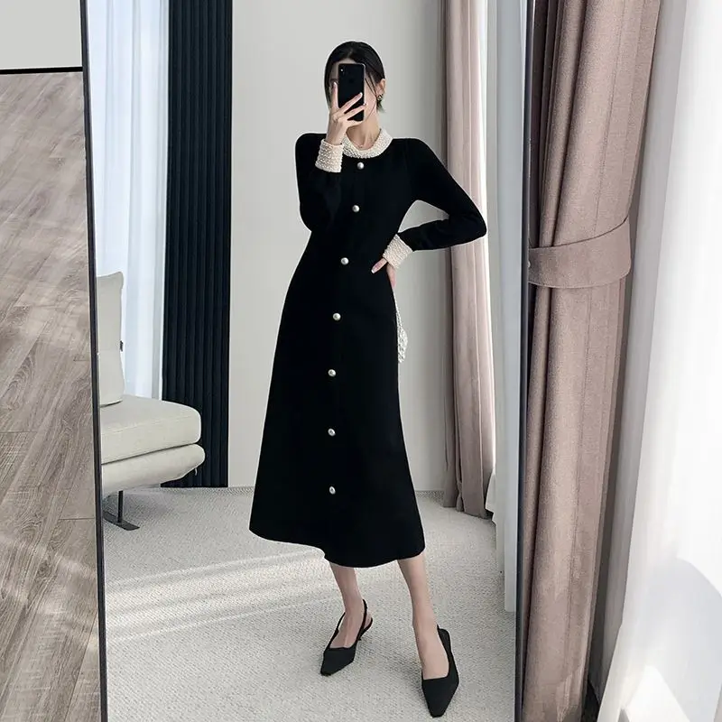 

French Hepburn Style Black Base Knitted Dress For Women's 2023 Autumn/winter New Socialite Temperament Mid Length Woolen Skirt