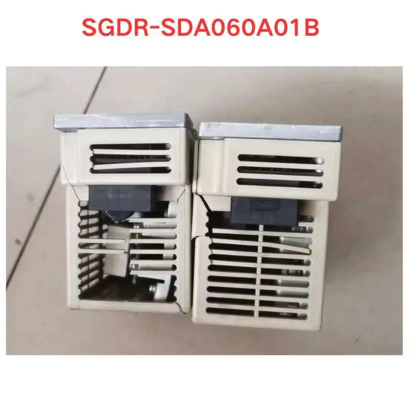 Used SGDR-SDA060A01B Robot amplifier Functional test OK