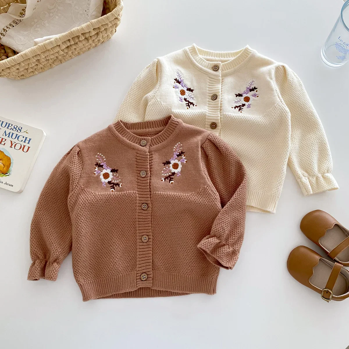 Girls Knitted Sweater Cardigan Autumn 2024 New Fashionable Children Flowers Embroidered Sweater Baby Top Versatile Coat