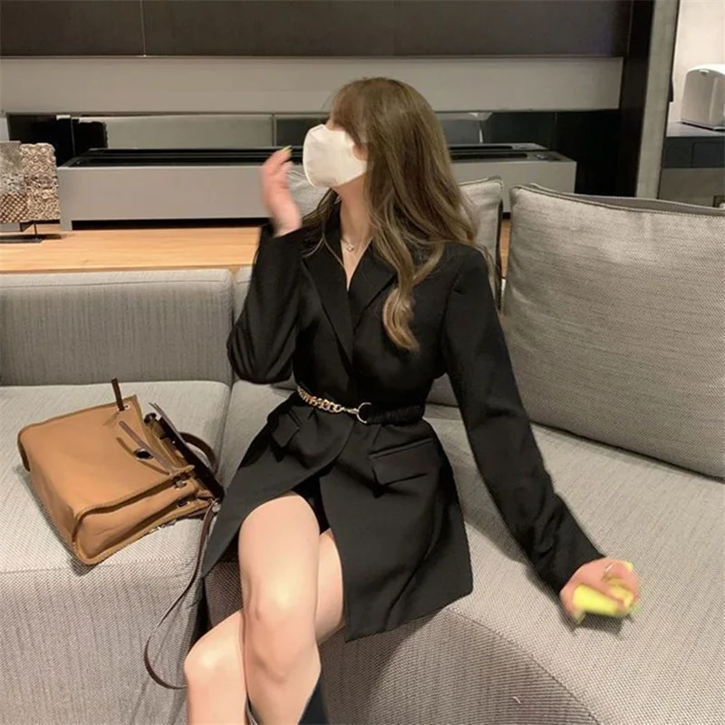 Ontwerpblazers met splitmouwen Dames Single Breasted Casual losse mode Vrouwelijke jassen 2025, lente nieuw ontwerp