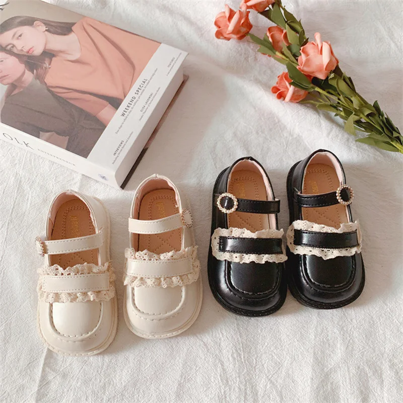 Sepatu Anak-anak untuk Bayi Perempuan Sepatu Kulit Musim Semi Anak-anak Renda Manis Putri Sneakers Tunggal Sepatu Sekolah Modis