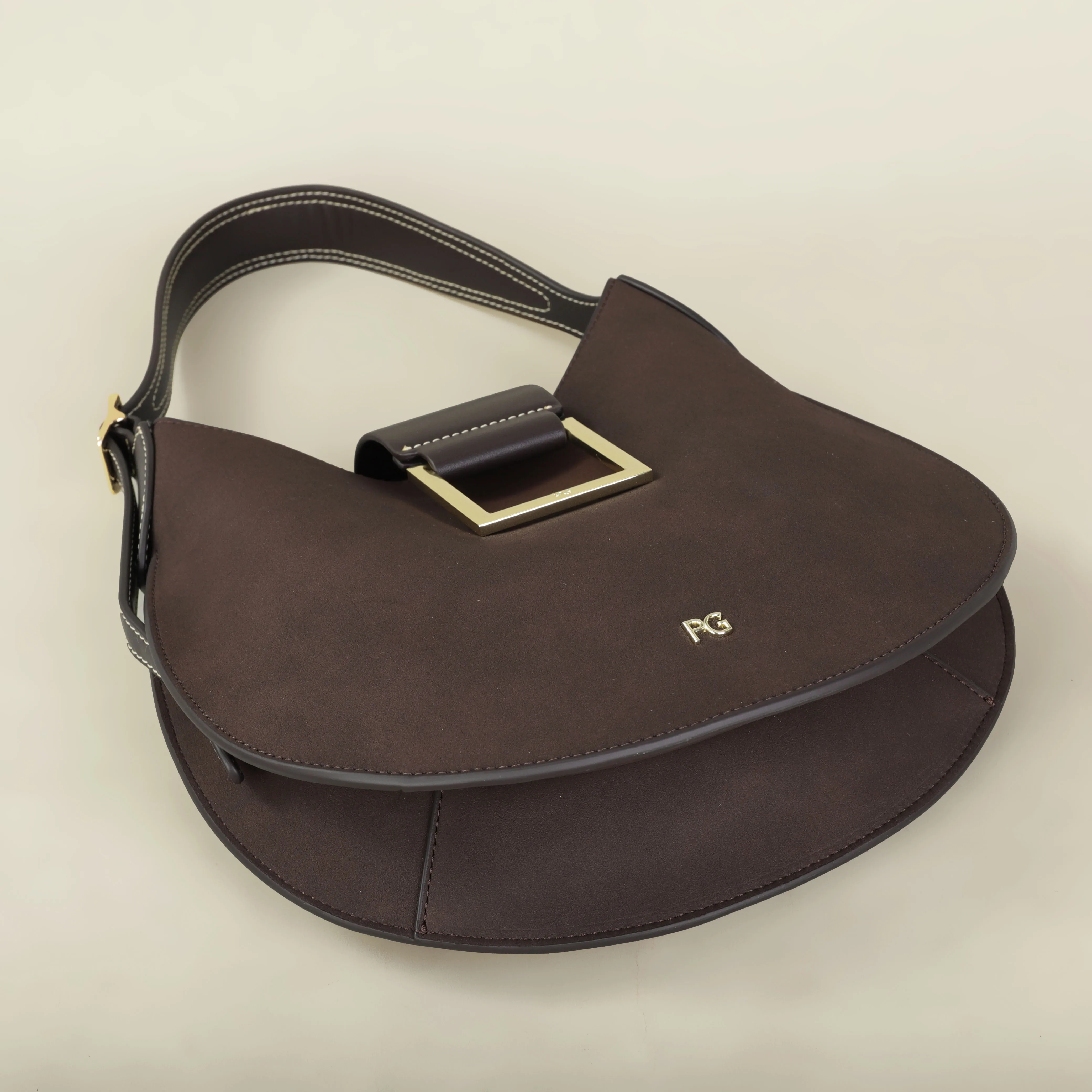 PG Fashion Unterbeintasche Klassisches Design Hochwertige Minimalistische Elegante Damen-Handtasche in Knödelform Ausverkauf – Detail 9