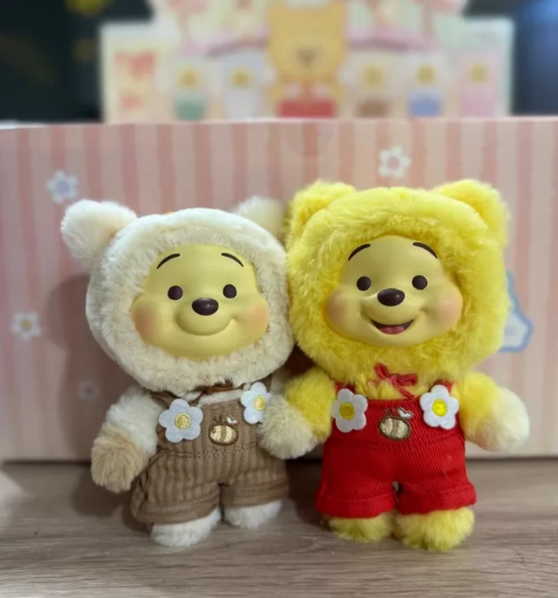 صندوق أعمى رسمي من سلسلة Disney Winnie the Pooh Candy هدية لطيفة للعام الجديد هدية محيطية للأولاد والبنات