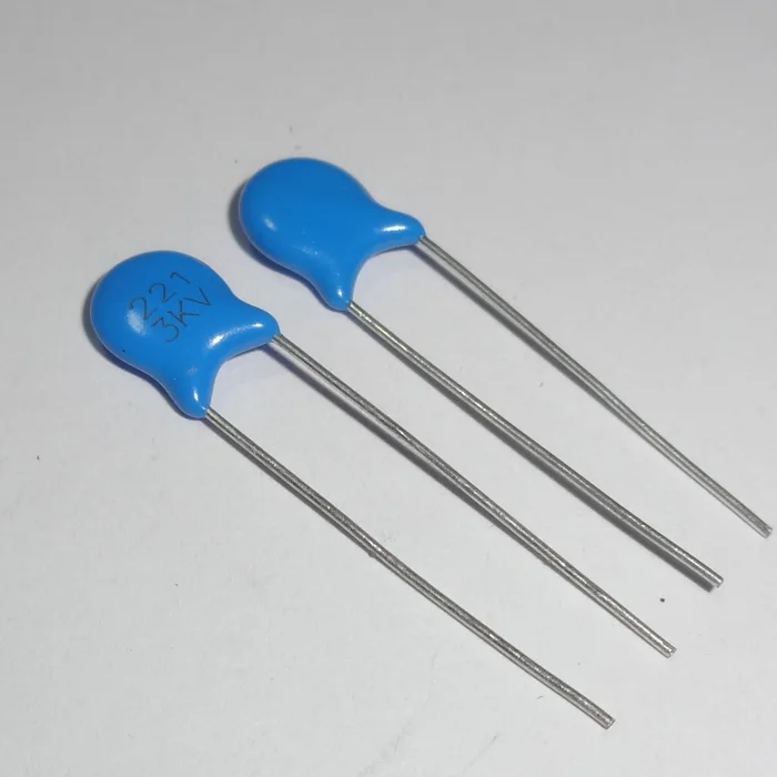 50PCS Brand New In Stock Direct Insertion 2KV221 221 3KV 220PF High-Voltage Ceramic Capacitor 2000V