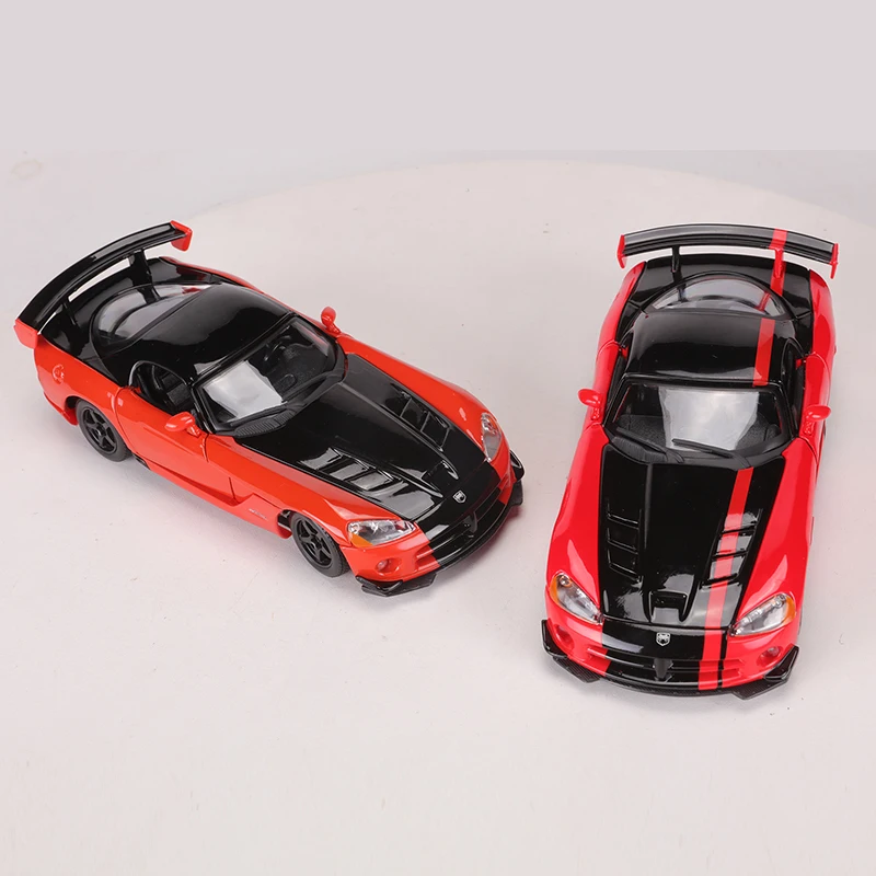 Burago 1:24 Dodge Viper SRT 10 ACR Alloy Model Car