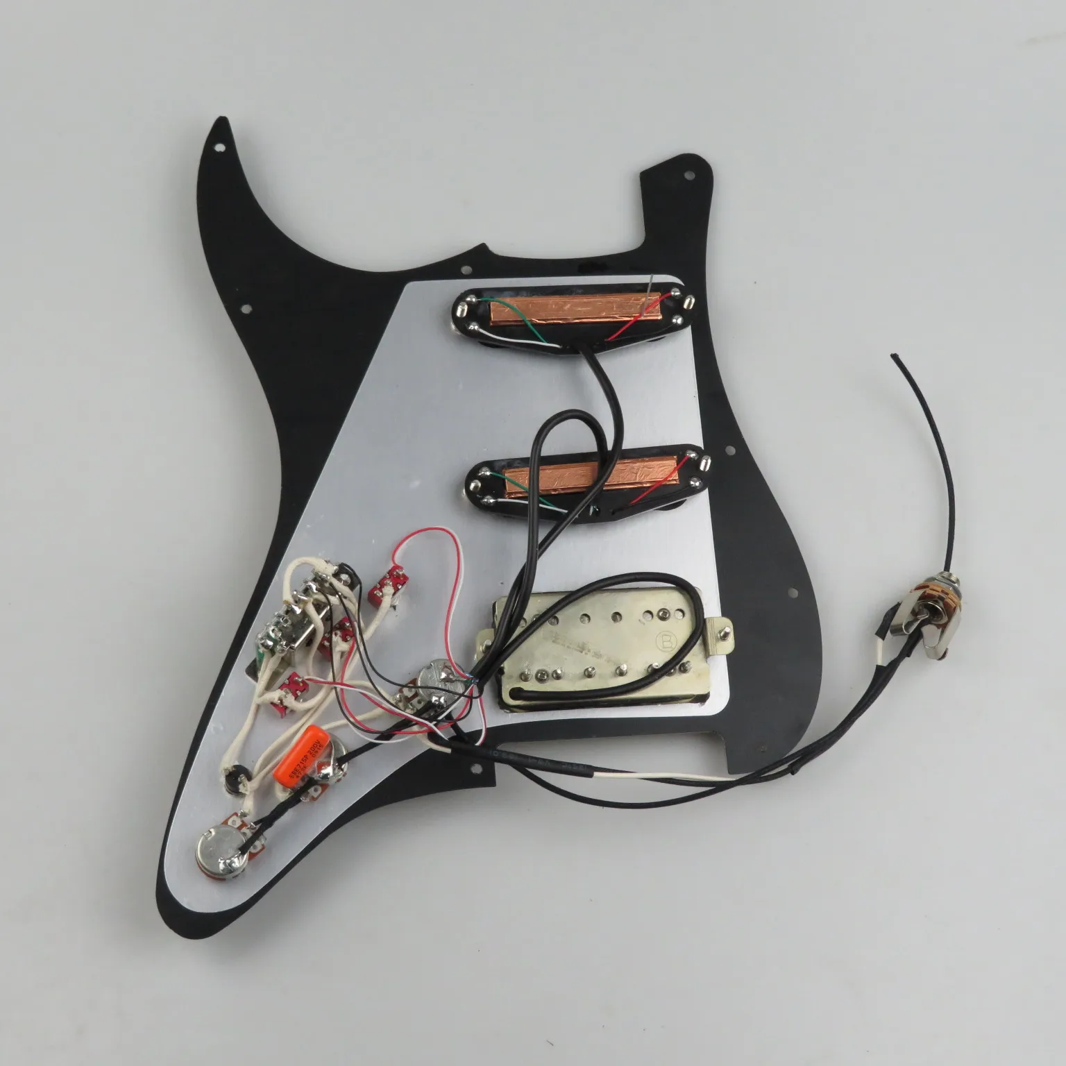 Loaded SSH Preassembled Pickguard Solid Black Scratch Plate Cream Humbucker For ST Electric Guitar Complete Pre-Wired