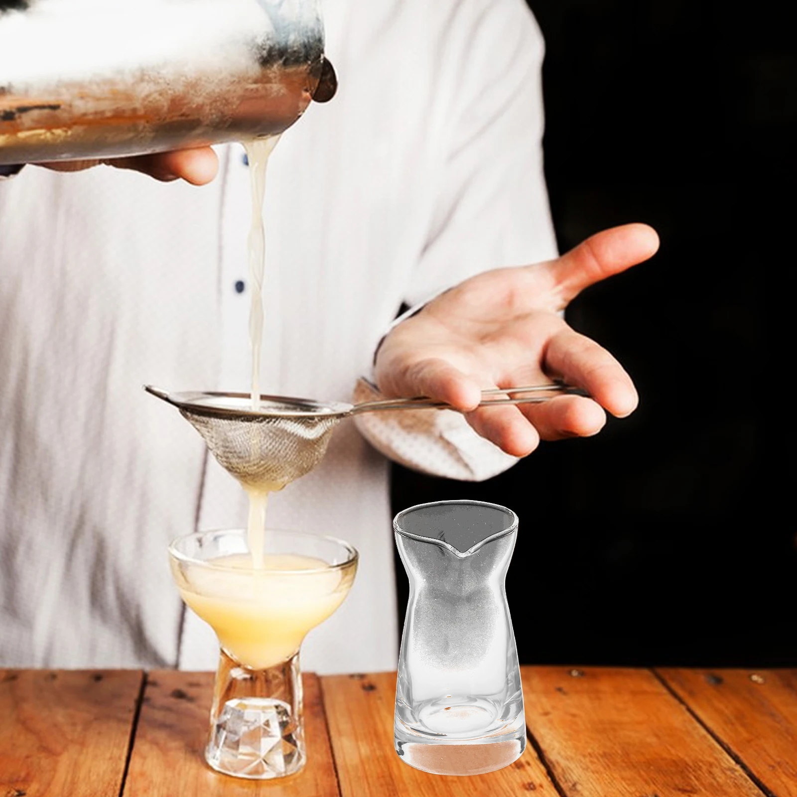 

2Pcs Glass Milk Jugs Creamer Pitchers 80ml Small Sauce Dispensers Portable Lightweight for Home and Business Creamer Pitcher