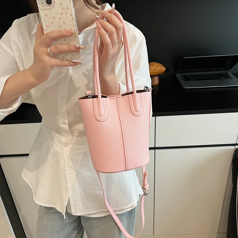 

Elegant Women Leather Classic Designer Luxury Fashion Tote Shoulder Bag Crossbody Handbag For Everyday City Style