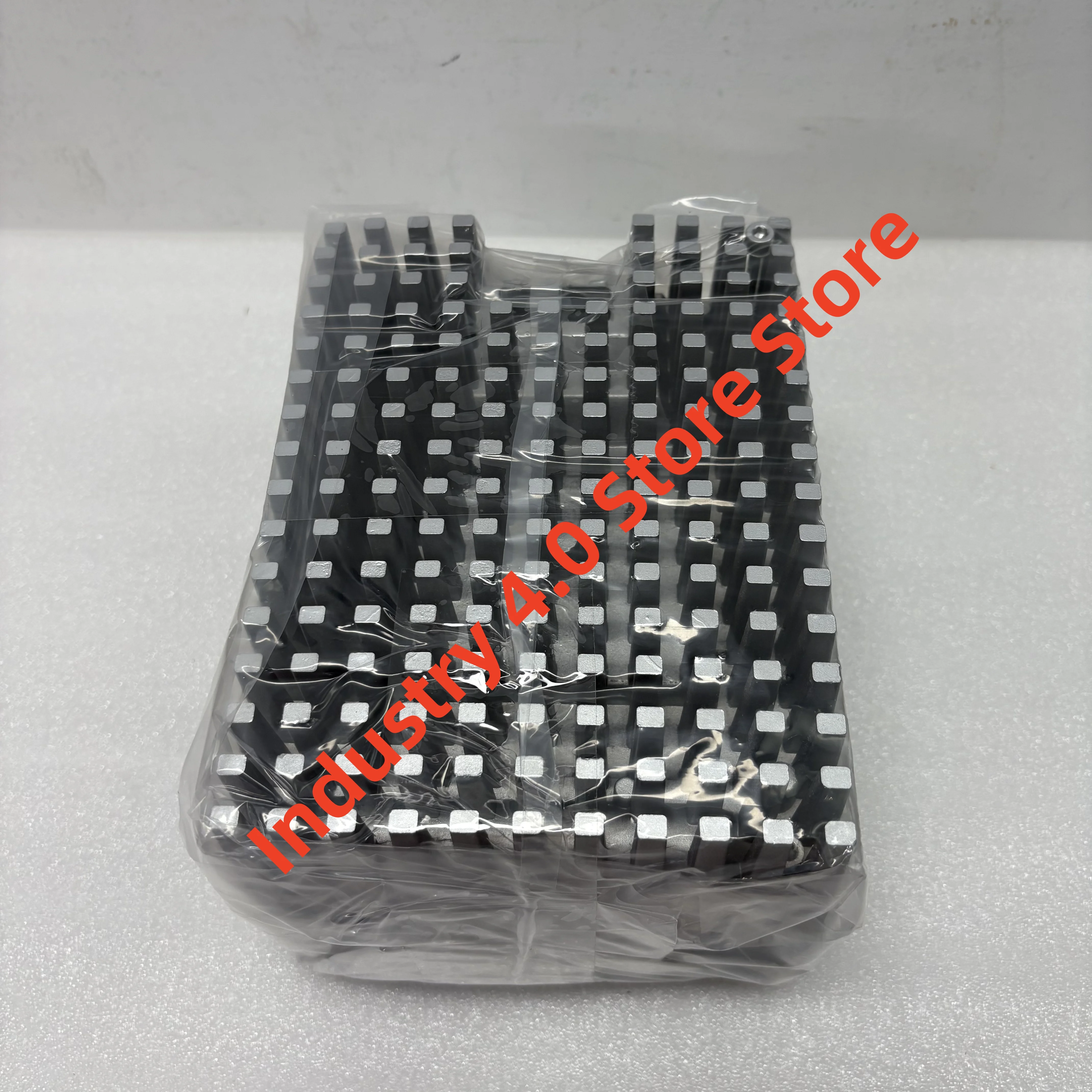

New in box Frequency converter E82MV751-4B001 E82MV751-4B151