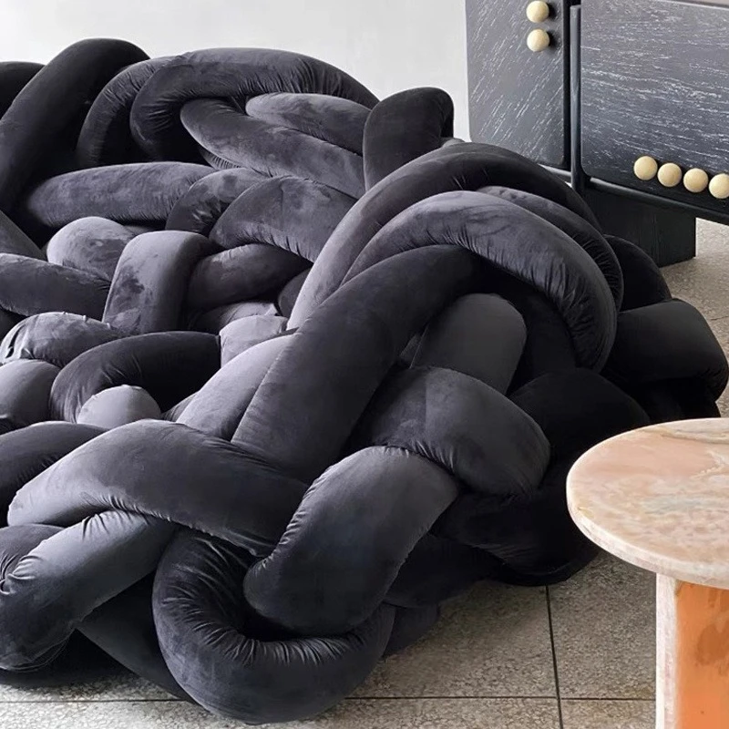 Italienisches nordisches Designer-Luxussofa mit kreativem Gastwicklung und gewebtem Python