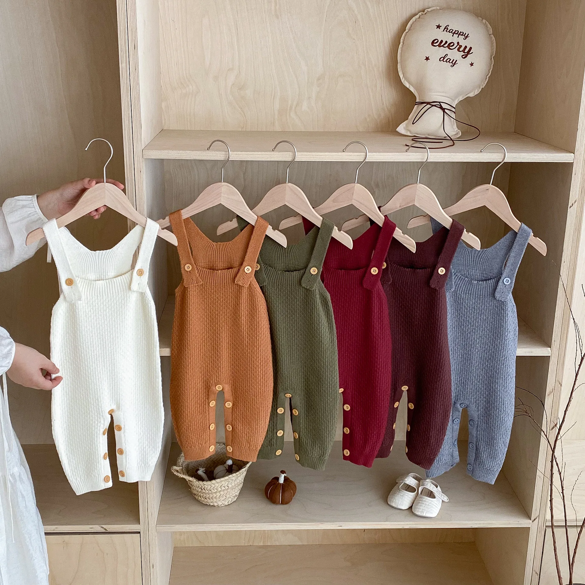 Knit Baby Romper Bodysuits with Shoulder Straps, Anti-slip Design for Toddler Baby Crawling Clothes One-Pieces Baby Boys Girls