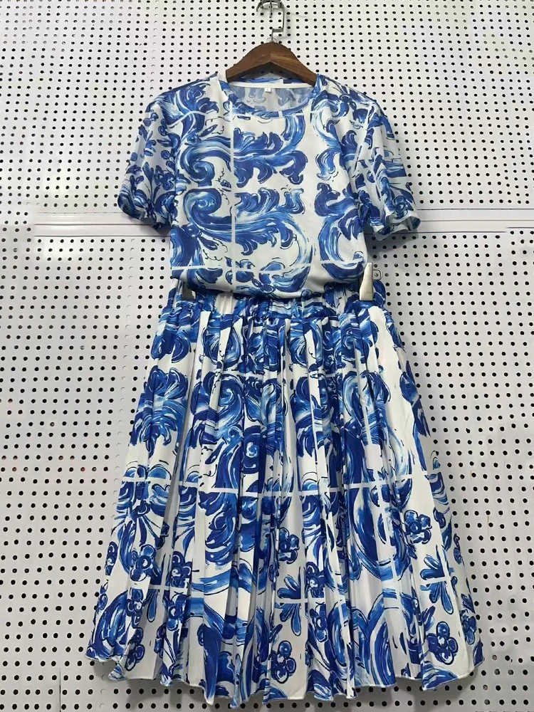 2026 Summer Women's Clothing Retro Geometric Print Knitted Pullover T-shirt Two-piece Set + Loose Pleated Skirt Fashion Suit