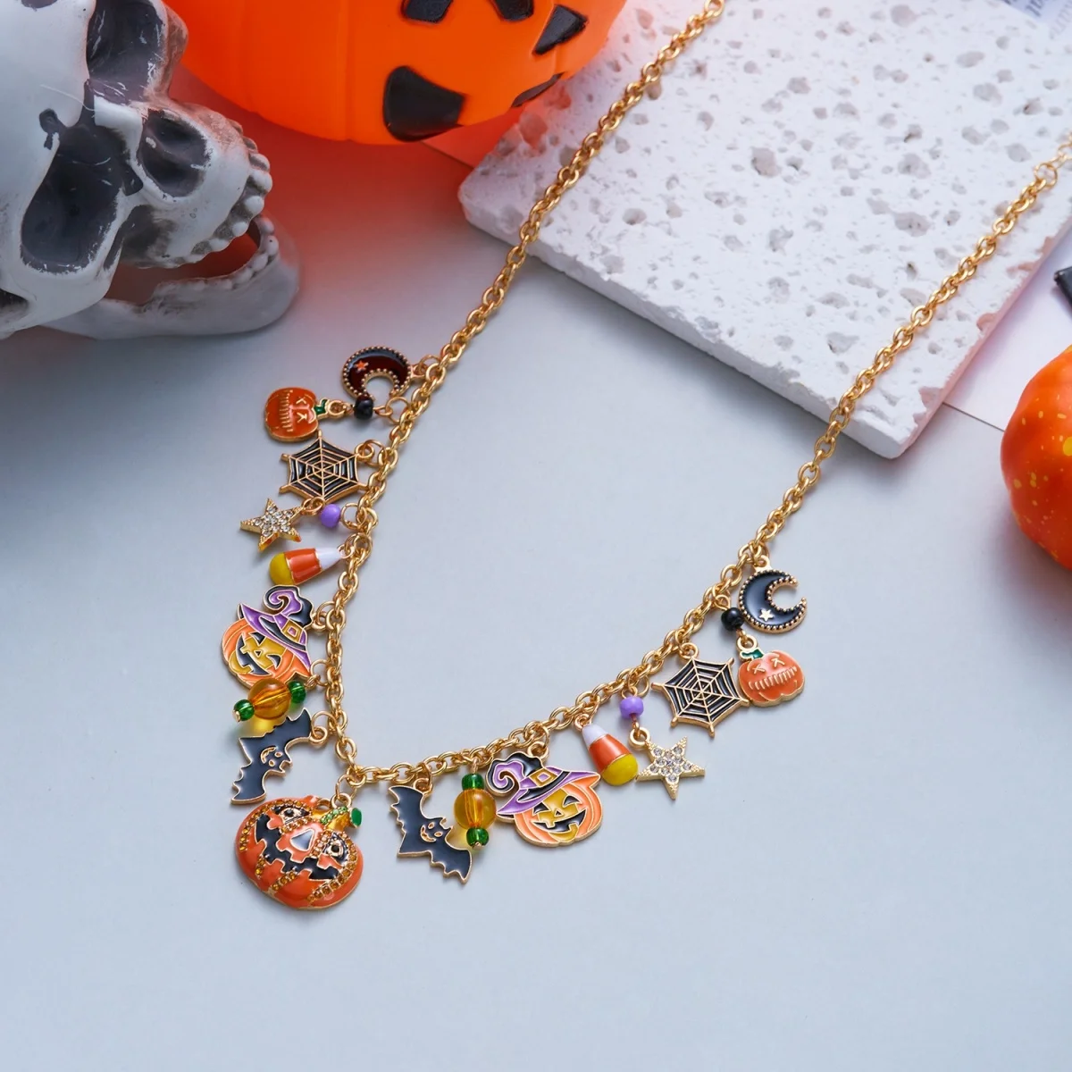 Gotische Cosplay-Halskette mit einzigartigen roten Kristallperlen und Quasten für Damen, Halloween-Fledermaus-Totenkopf-Kürbis-Choker, Punk-Party-Schmuck – Detail 34