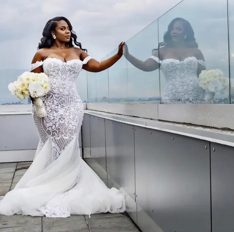 Suknie ślubne typu trąbka z koronką syrenką, z aplikacjami, z odkrytymi ramionami, plażowe, plus size, z możliwością personalizacji.