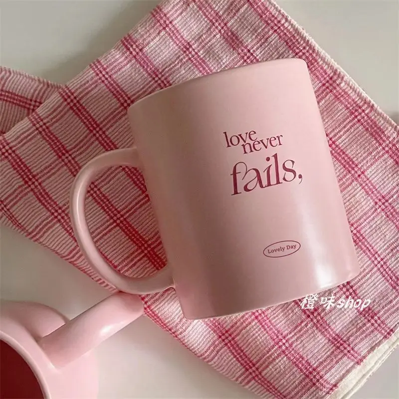 

Original Pink Matte Ceramic Mug French Letter Love Never Fails Couple Cup Couple Milk Mug Ladies Office Cups 330ml