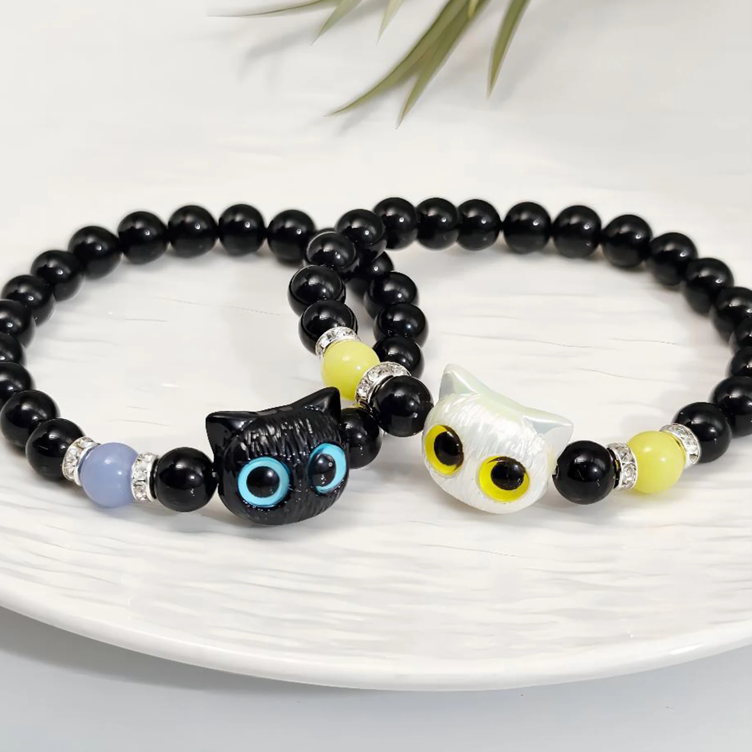 Cute Big Eye Cat Luminous Bracelets For Women Men Cartoon Animal Black White Kitten Beaded Bangles Friendship Couple Jewelry