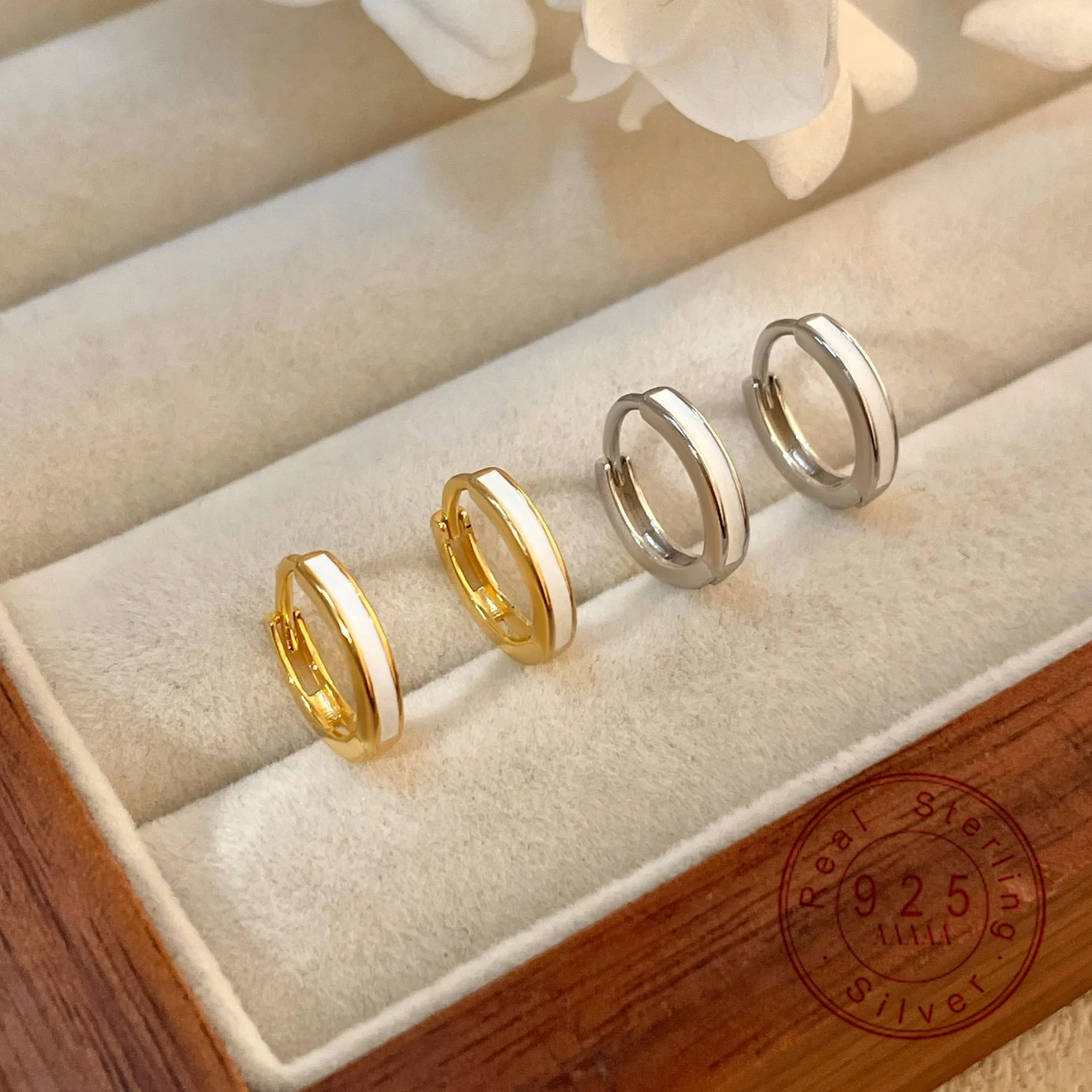 brincos-de-argola-em-prata-esterlina-925-com-esmalte-brincos-de-argola-huggie-com-esmalte-branco-banhados-a-ouro-18k-joias-de-prata-s925-para-presente-feminino