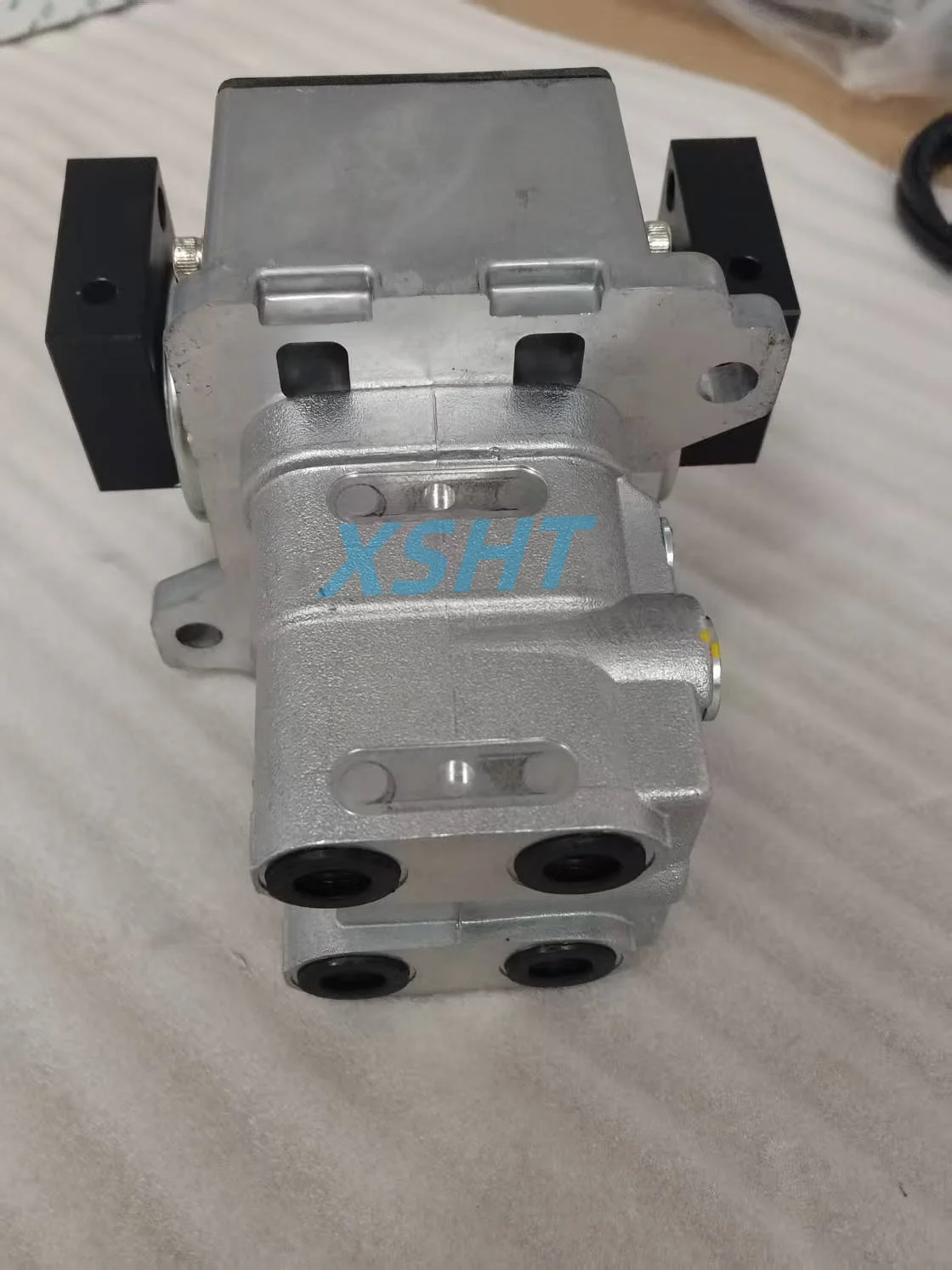 Foot Pedal Valve Assembly HVPO5S040101X for Industrial Use and Heavy Duty Truck  with High Precision and High Performance