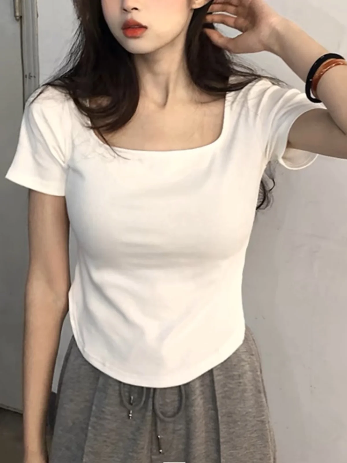 Summer New Style Women's Slim Fit Short Sleeve T-shirt Square Collar Unusual Korean Version White Color Commute Style INS