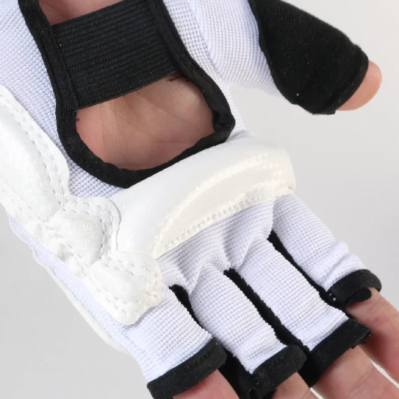 High Quality Kick Boxing Gloves MMA Gloves Muay Thai Training Boxer Fight Equipment Half Mitts PU Leather Black Boxing Equipmen