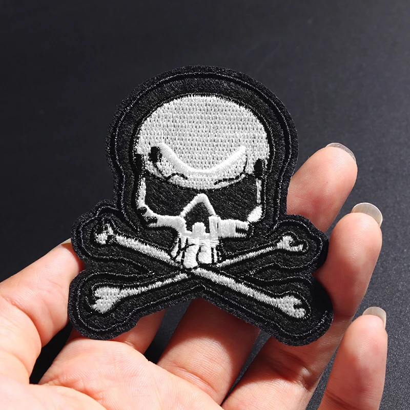 Black skull size: 6.7x6.2cm DIY Iron On Patch Embroidered Applique Sewing Clothes Stickers Garment Apparel Accessories