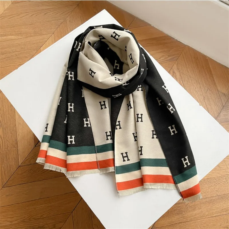 2024 New Scarf Women High-end Sense Versatile Warm Imitation Cashmere Shawl Winter Simple Letter Business Double-sided Wraps