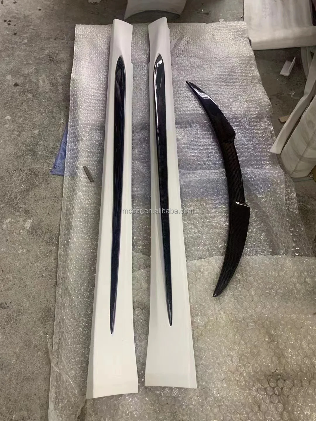 Side carbon side skirt for Alfa Romeo Giulia OEM style side skirt