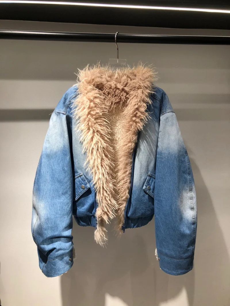 High street women's jackets are fashionable and trendy, with large fur collars and loose casual denim jackets and cotton coats