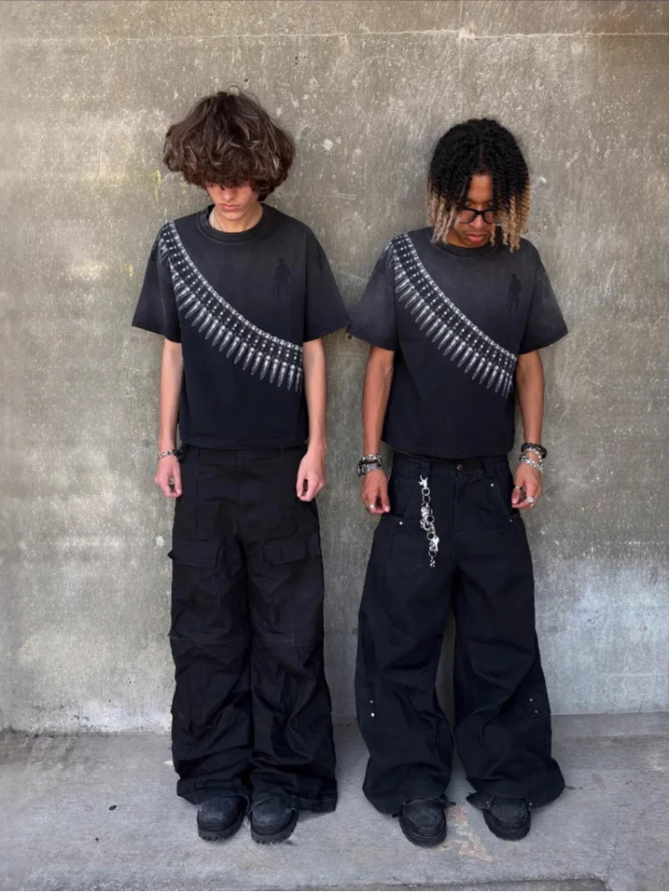 

American short sleeved dark trendy printed Gothic top street spray printed round neck T-shirt for men and women